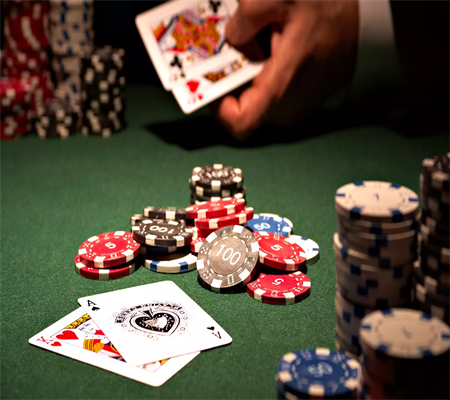 **Hướng Dẫn Cao Thủ Poker: Bí Mật Chiến Thuật Cuối Cùng Mạnh Nhất!